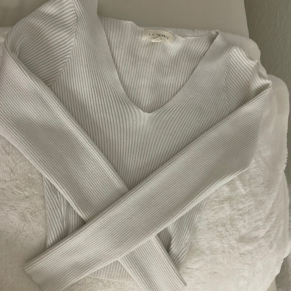 White king sleeve top